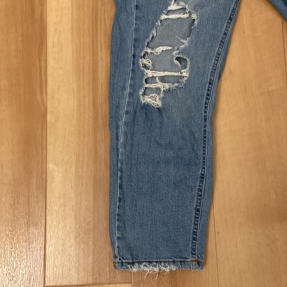 Distressed High Rise Mom Jeans - Picture 2 of 4
